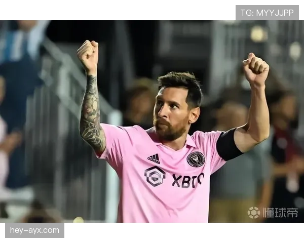 刚刷到梅西出门，拎着个包，价格能付我两年房租