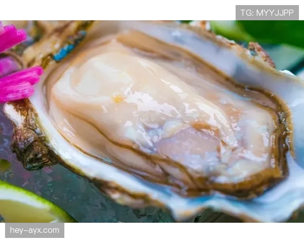 朱雪莹训练完直接拎爱马仕去吃人均三千的日料